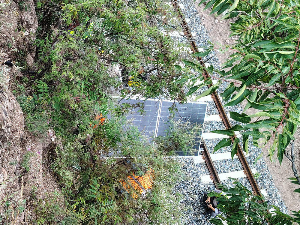 太阳能供电系统：道路地质灾害落石视频监控预警的绿色动力引擎