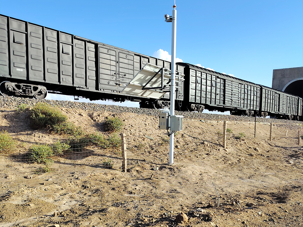太阳能供电系统在道路与铁道安全监控设计中的创新应用